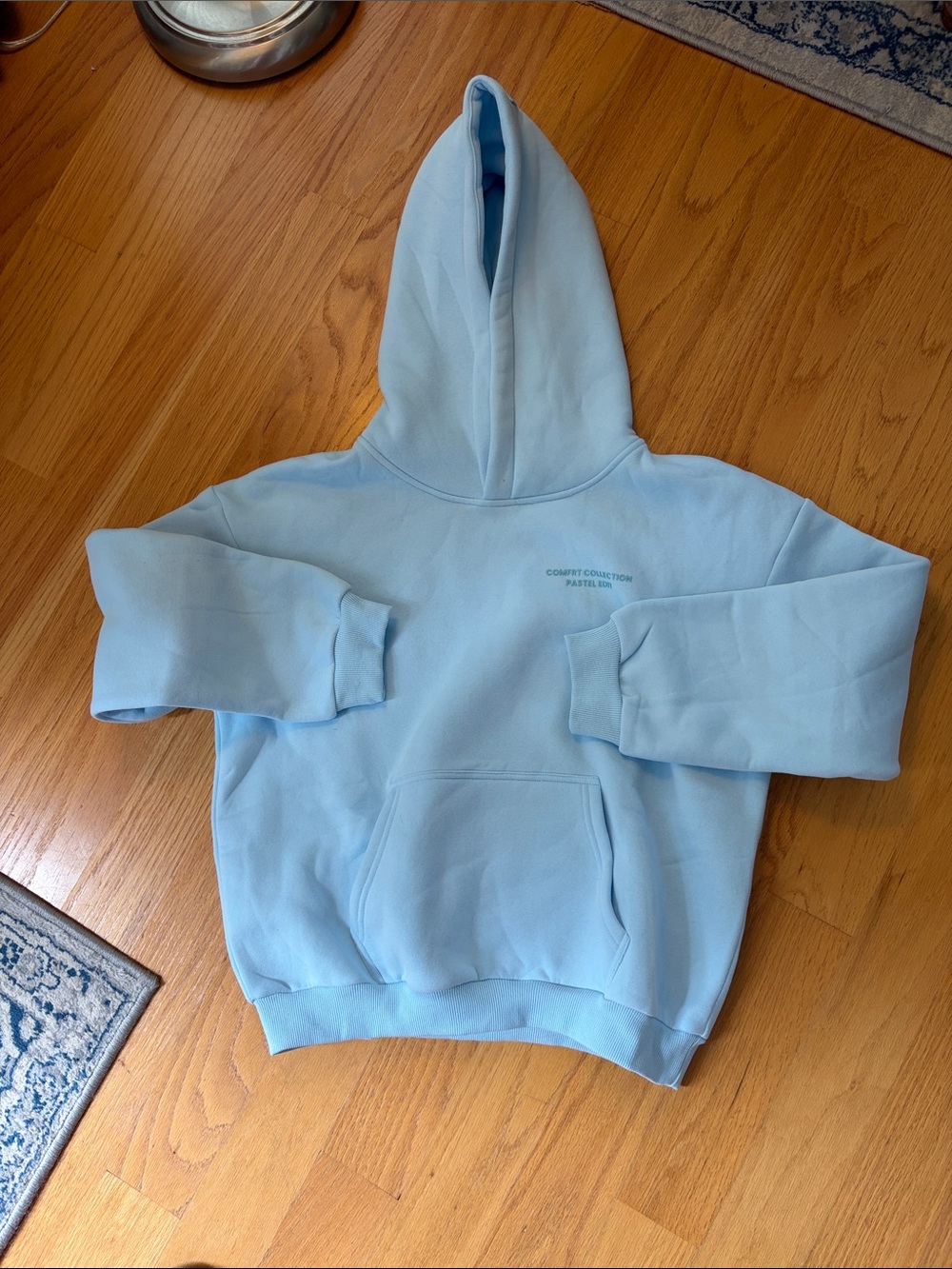 Comfrt kids hoodie size XL comfrt collection pastel edit light blue